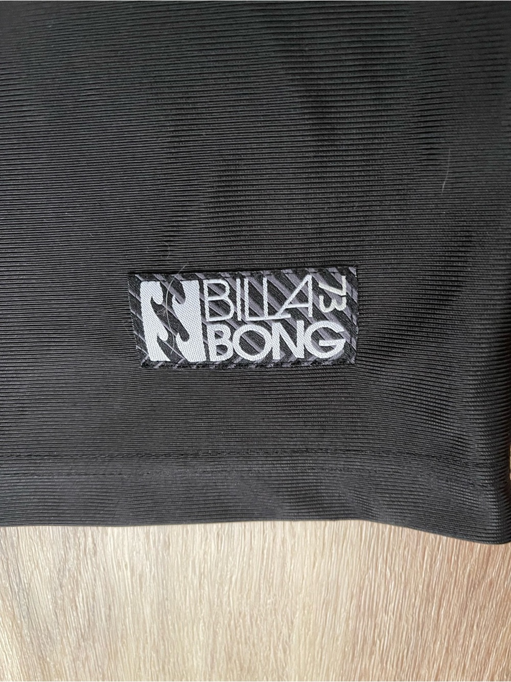 Billabong Black Tank Top with White Wave Logo - Picture 3 of 5